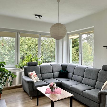 Ubytovani Janina Apartment Броумов Екстериор снимка