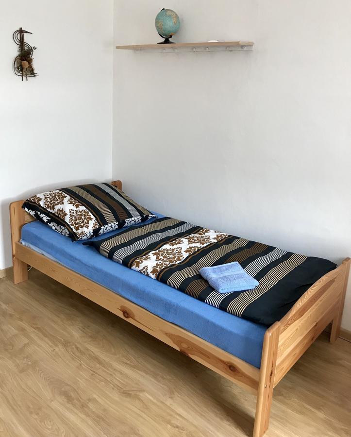 Ubytovani Janina Apartment Броумов Екстериор снимка